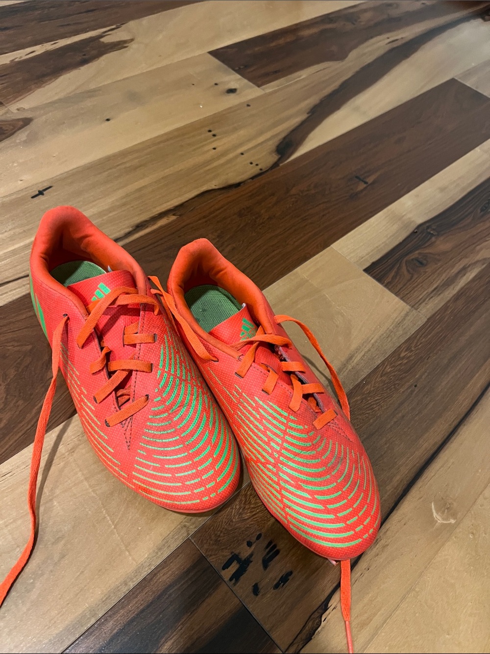 Adidas cleats predator” size 5.5